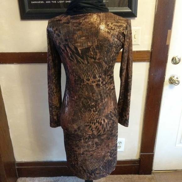 Swoop turtle neck dress - Picture 2 of 5